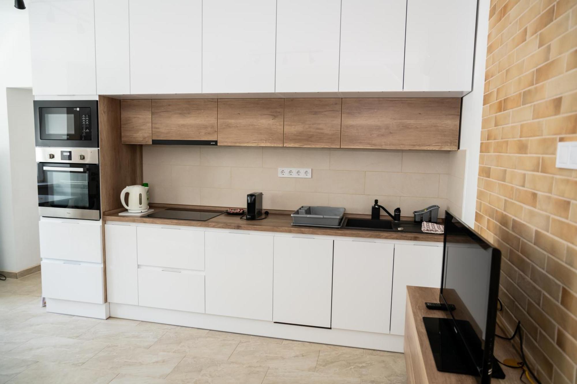 Winestone Corner Apartment Debrecen Eksteriør billede