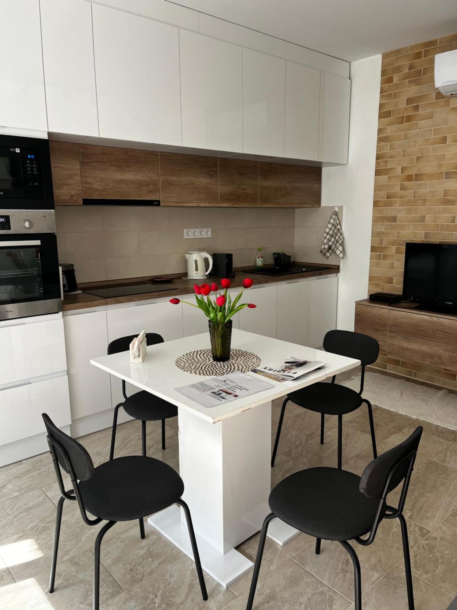 Winestone Corner Apartment Debrecen Eksteriør billede